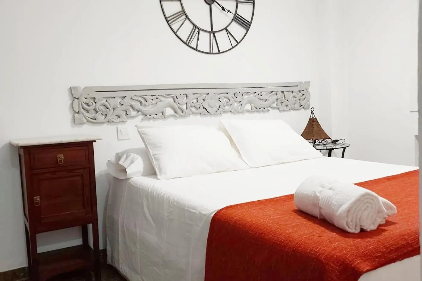Los Faroles. Lovely And Peaceful Flat City Centre location